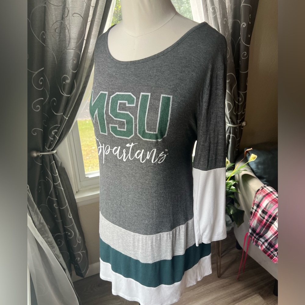 MSU Spartans Gray and White Tunic Top